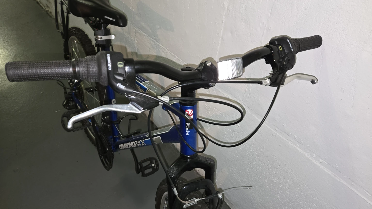 Diamondback Mountain Bike - photo 3