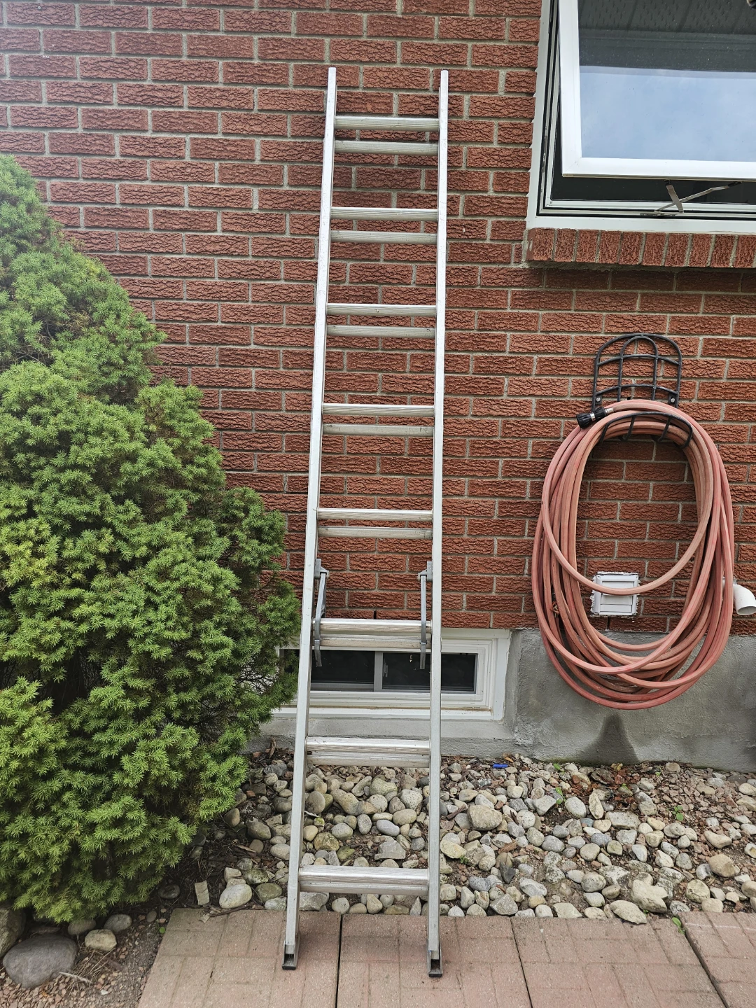 Aluminum Extension Ladder