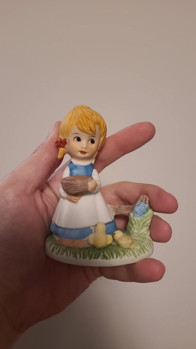 Katz Porcelain Figurine Girl with Chicks