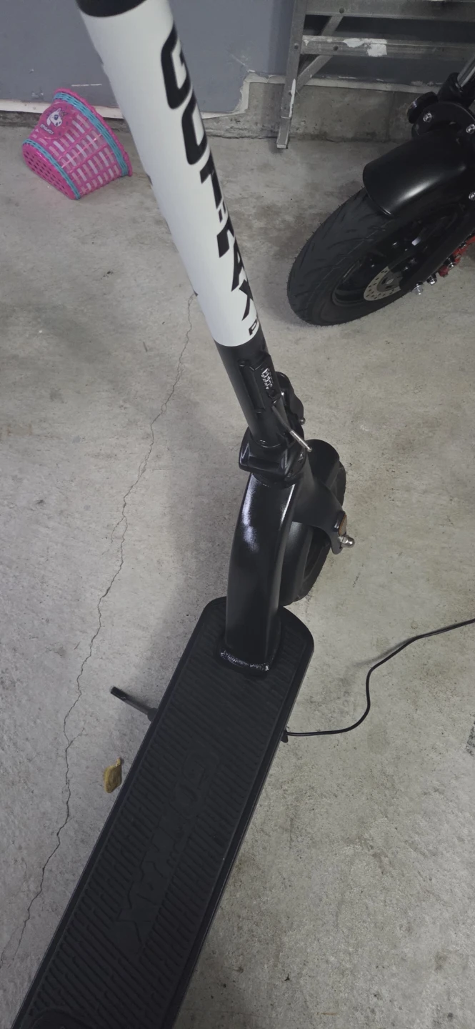 Gotrax Electric Scooter - photo 2