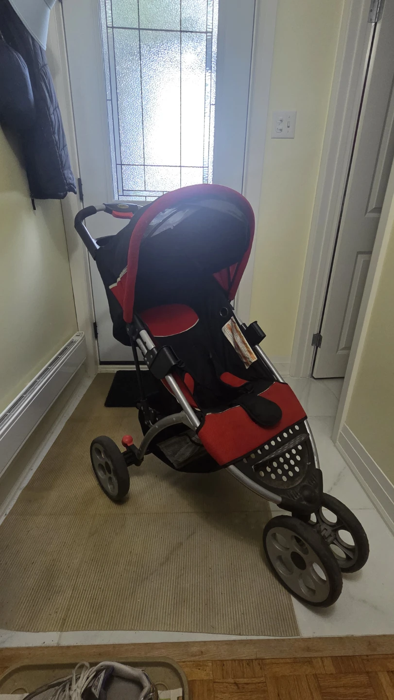 Graco 3-Wheel Stroller Red and Black - photo 2