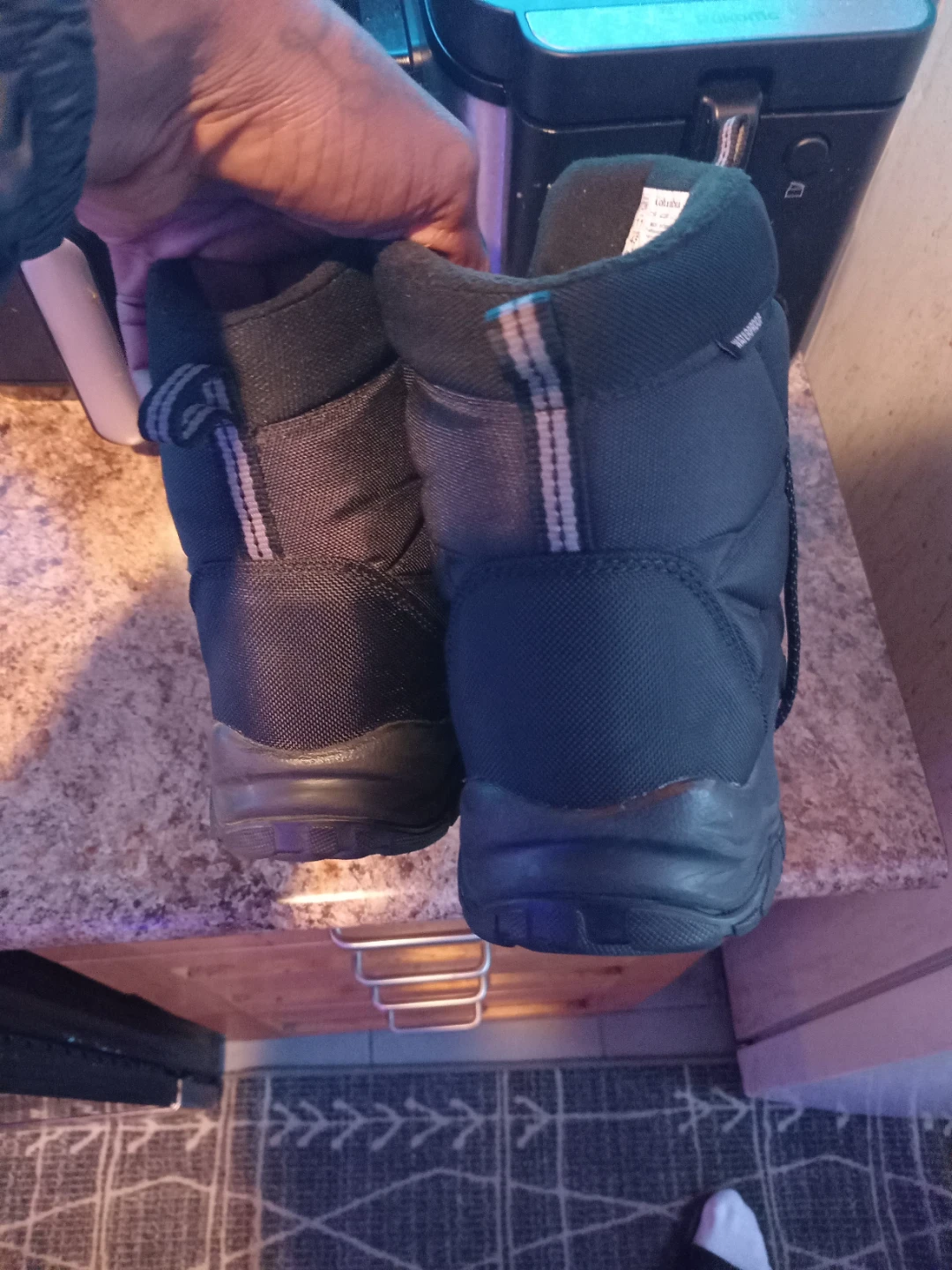 Size 11 waterproof boots - photo 3