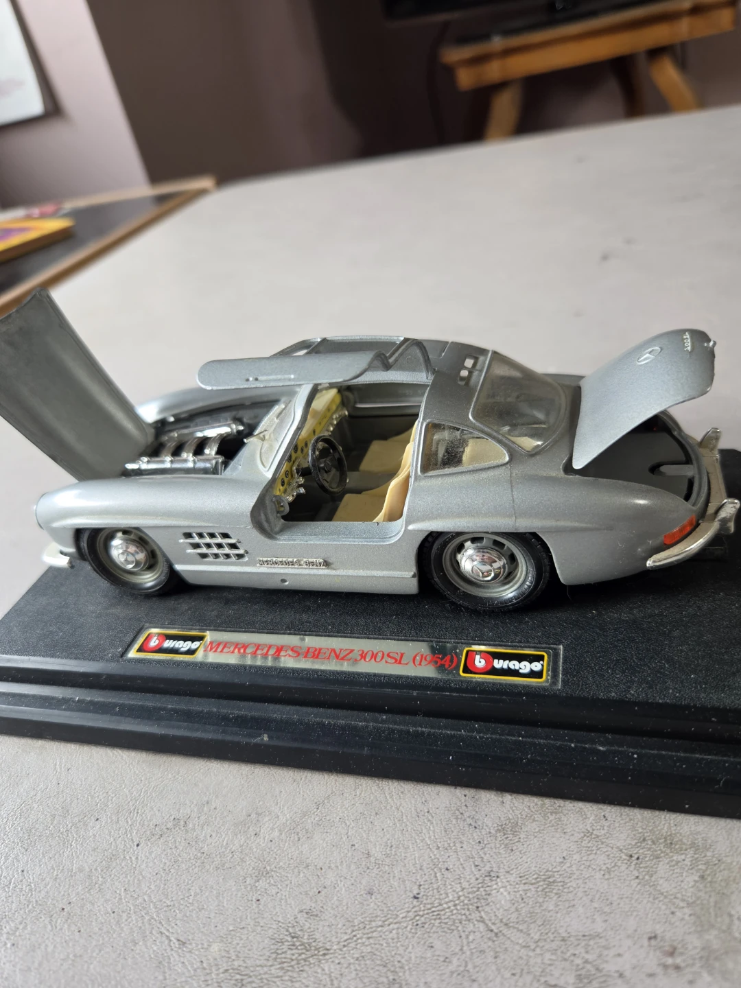 1970s Bburago Mercedes-Benz 300 SL 1954 Diecast Model - photo 3