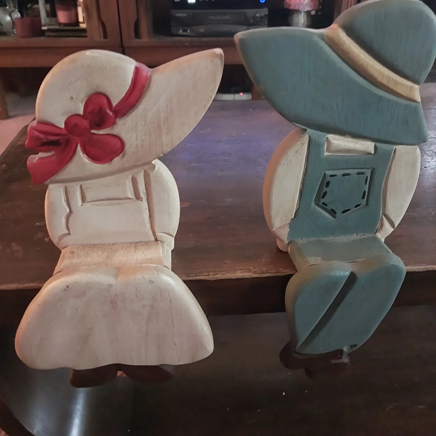 🏈Vintage Hand-Painted Wooden Shelf Sitter Figurines🏈