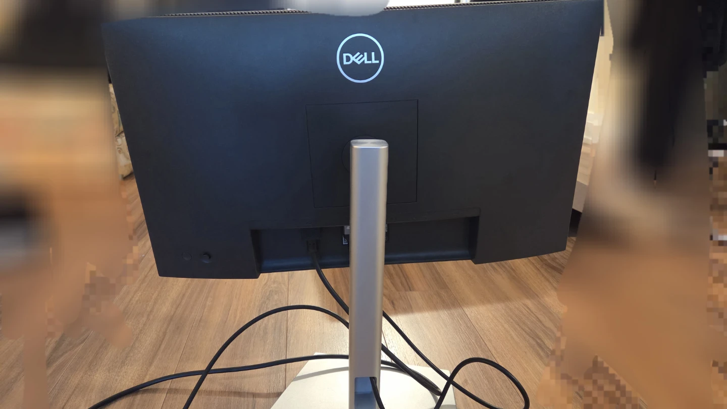 Dell Monitor - 24 inch [Brand New  in Box] - photo 2