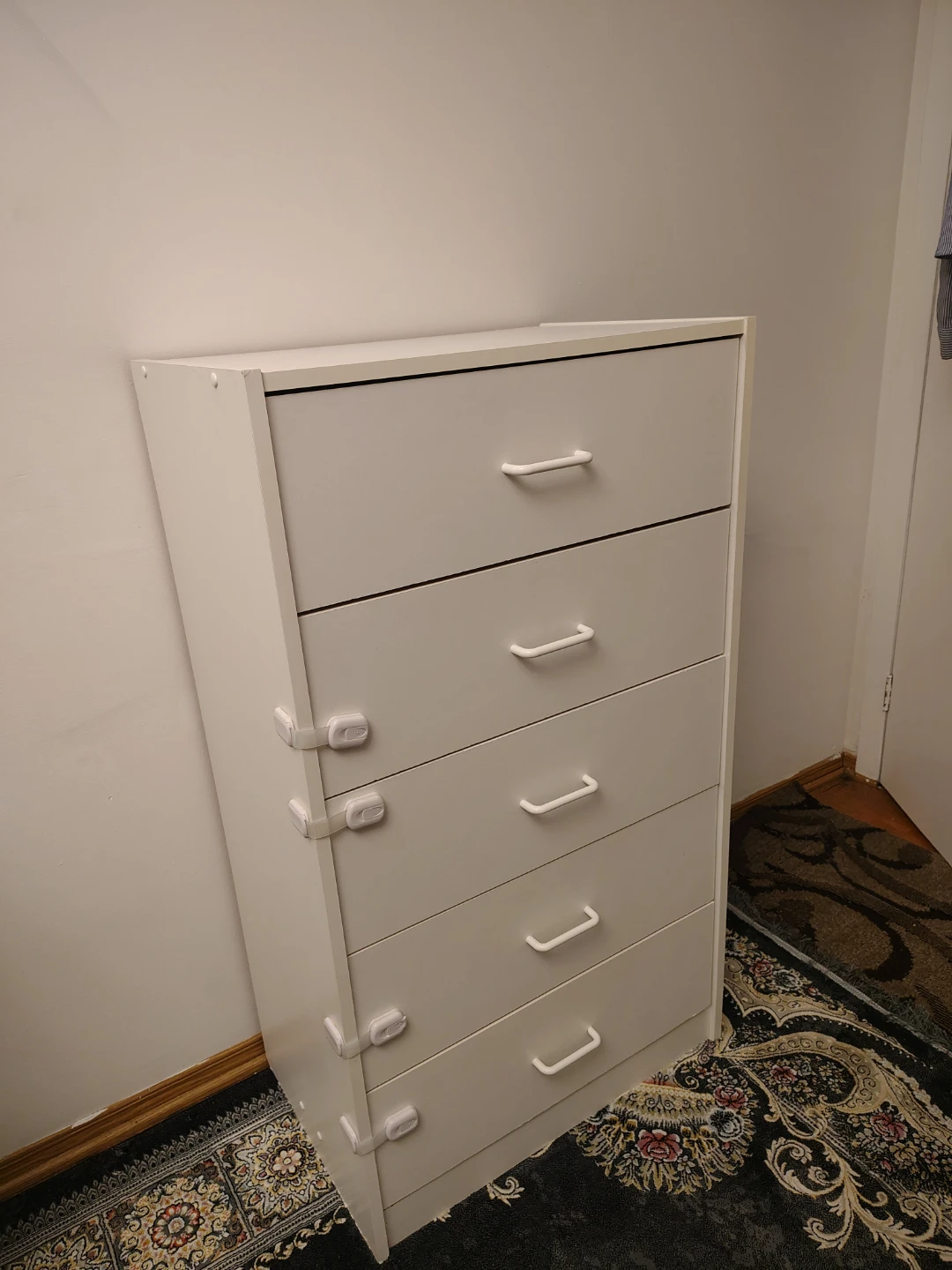 White 5-Drawer Chest - photo 4