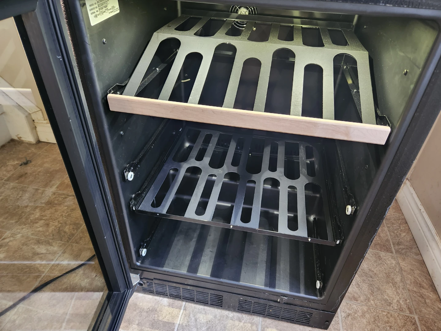 Marvel ML24WSG1LS Beverage Refrigerator - photo 3