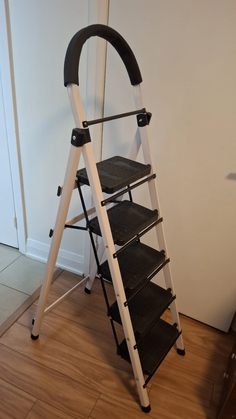 White 5-Step Folding Ladder with Handle,  stability bars - photo 2