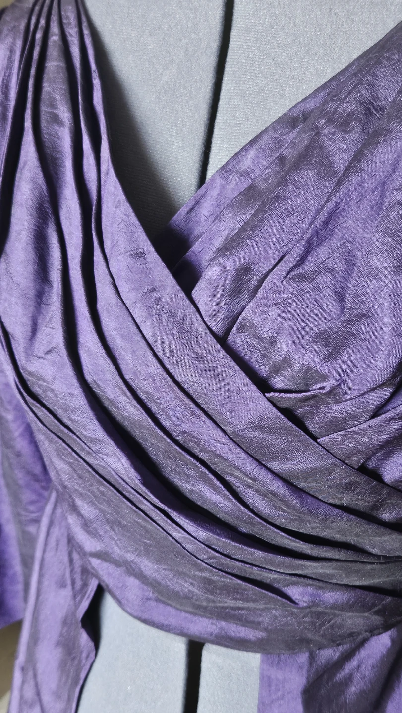 CAN. OPERA COMPANY - Purple taffeta wrap jacket with train. - photo 4