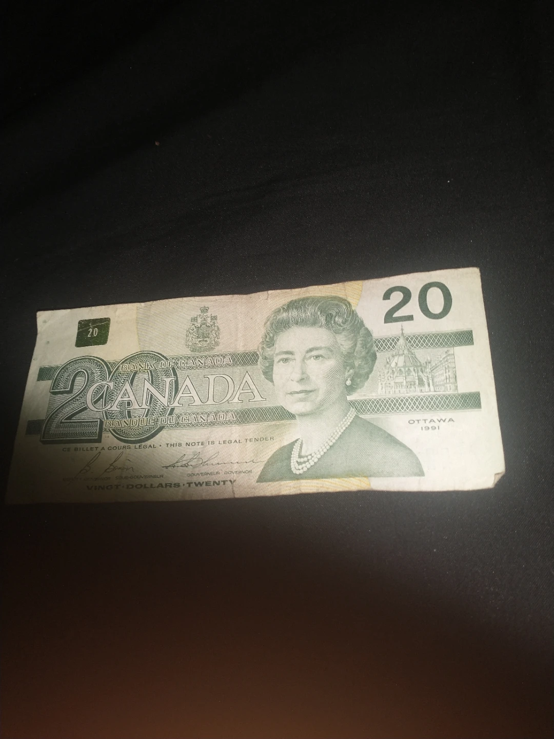 Canadian $20 Bill - Queen Elizabeth II