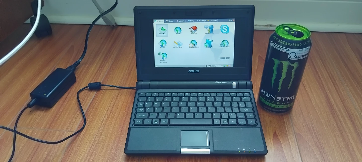 ASUS Eee PC Series Netbook mini laptop