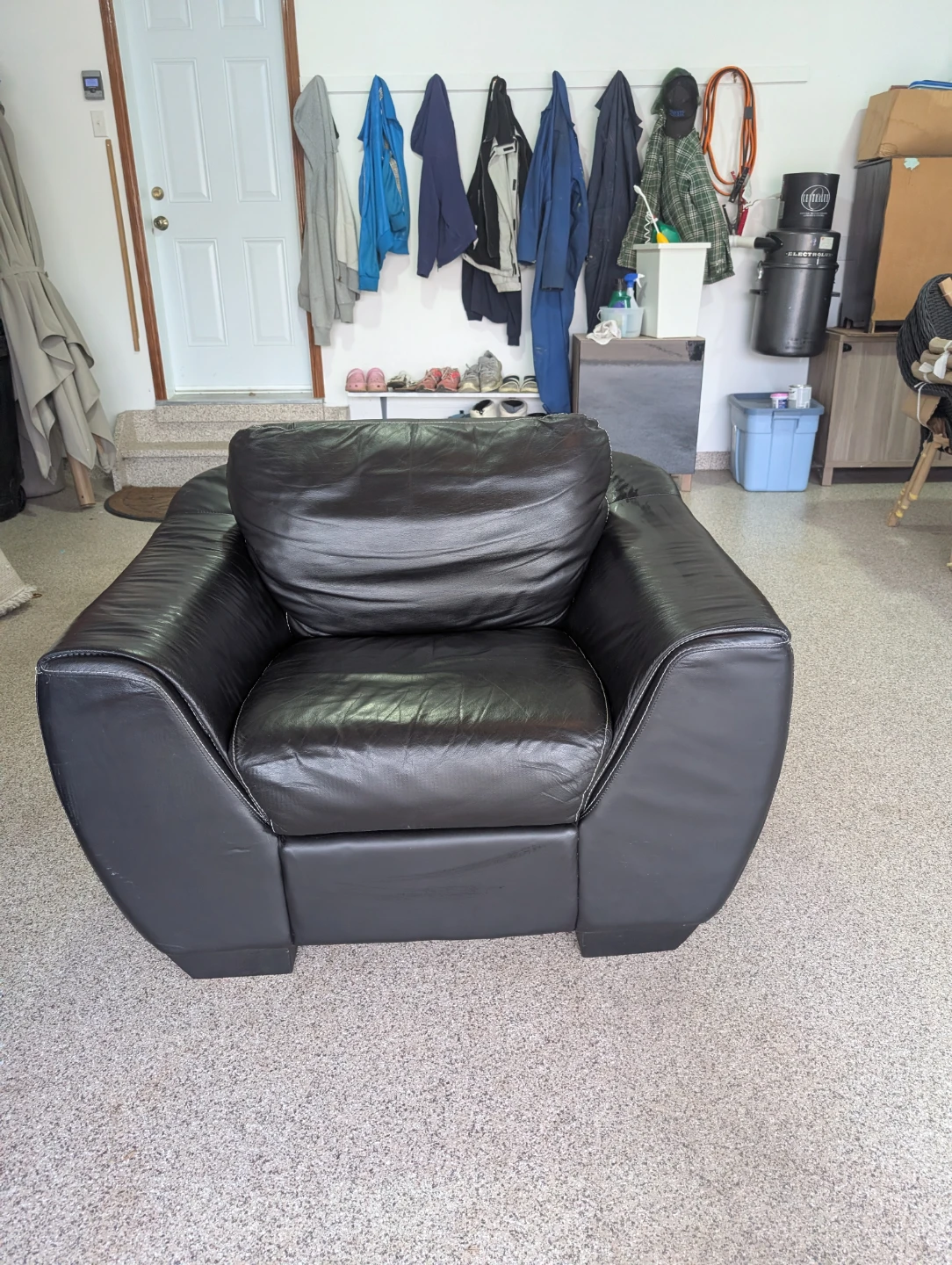 Couch and chair - photo 3