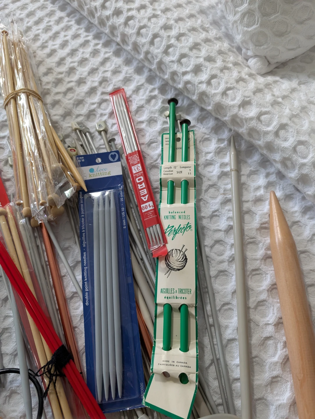 Assorted Knitting Needles Sets. Pick up in Bra side SW - photo 2