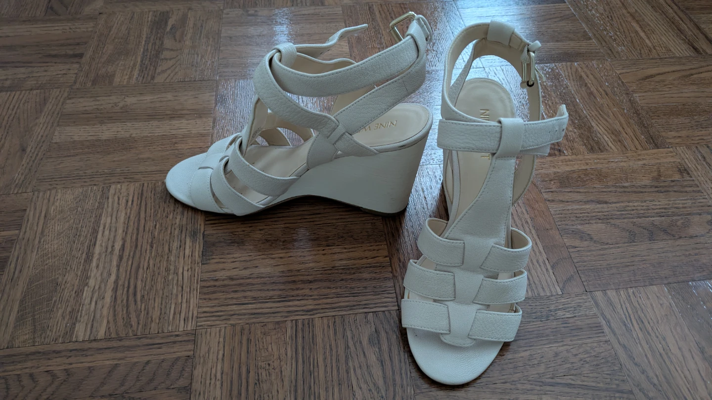 Nine West Cream leather Wedge Sandals