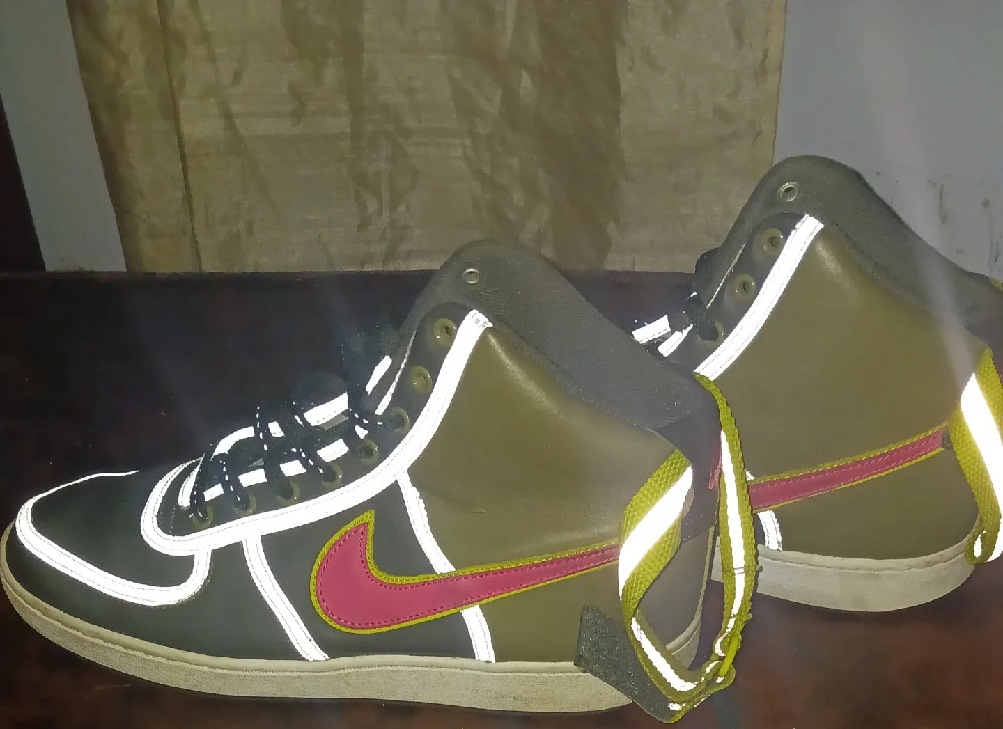 Nike High-Top Sneakers Olive and Pink - photo 2
