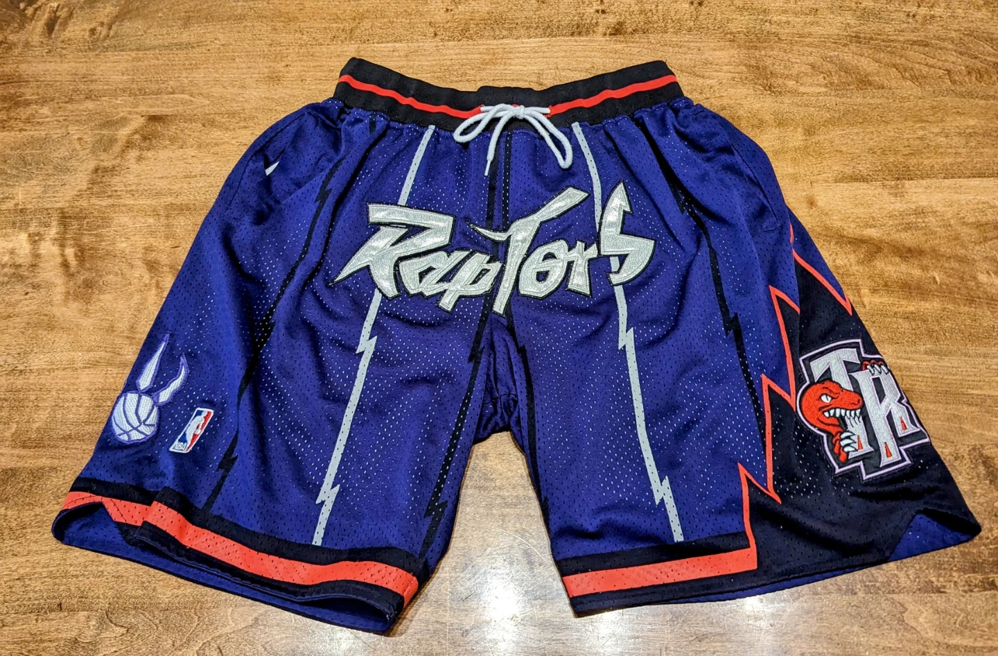 Just Don Toronto Raptors Shorts - Men's Size Large