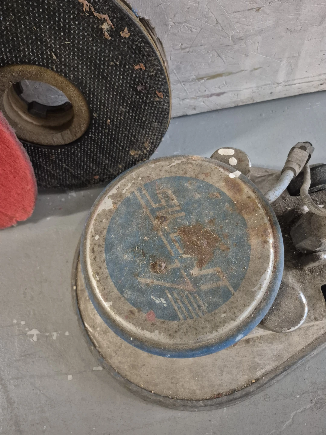 Floor Buffer with Pads - photo 2