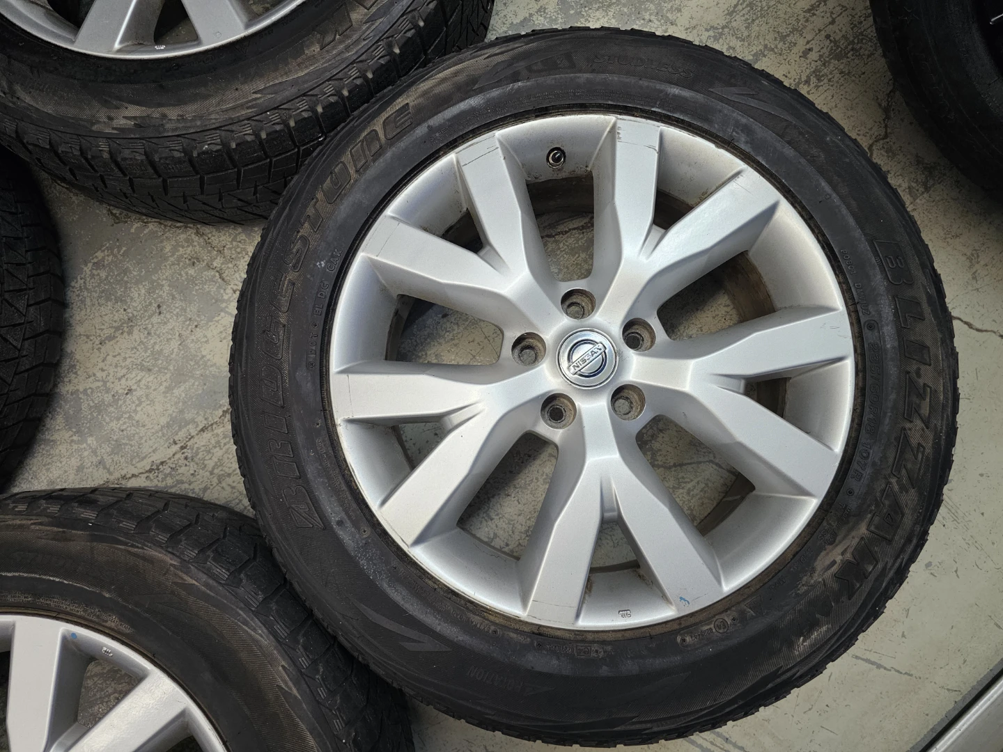 18" NISSAN MURANO O.E.M RIMS ONLY - photo 3