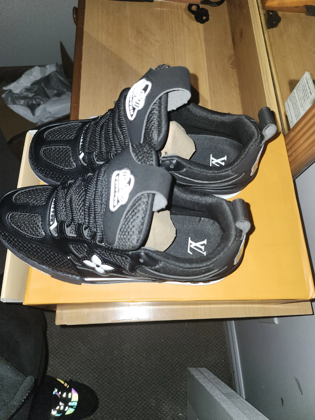 Louis Vuitton Skate Sneakers Black - photo 2