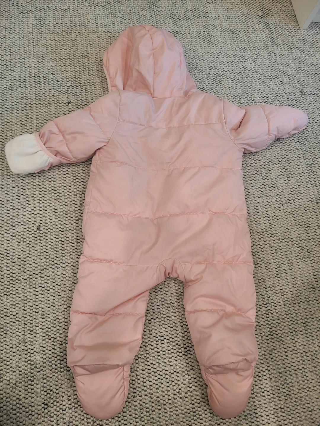 Old Navy Baby Snowsuit 6-12M - photo 3