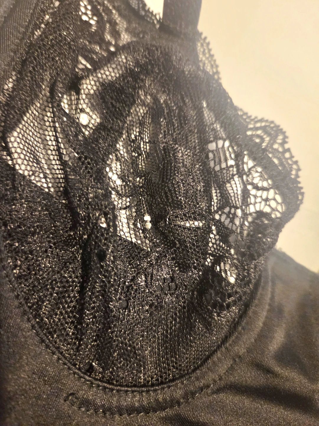 Body Beautiful black lace bodysuit - photo 3