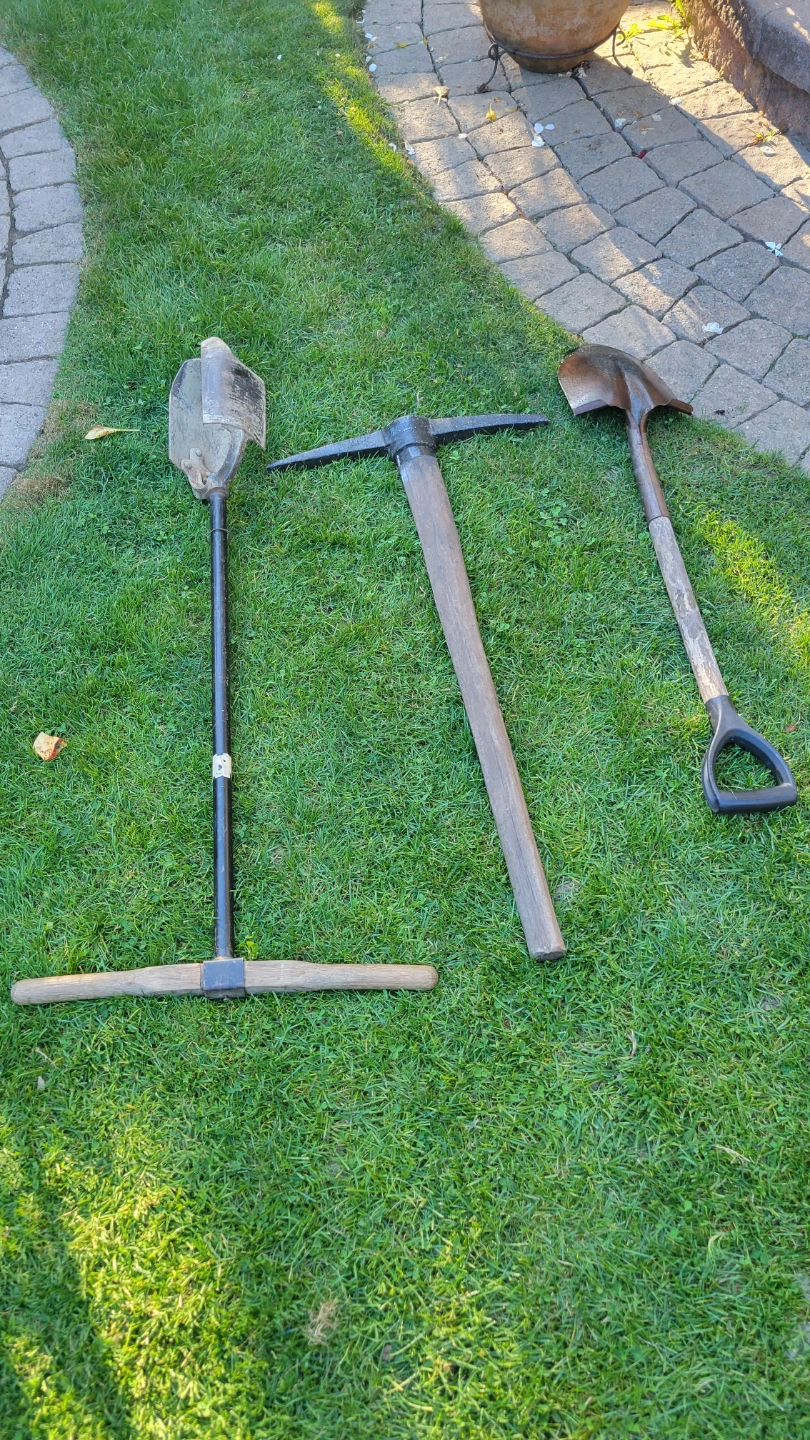 Gardening Tools, Shovel, pickaxe,  post hole digger