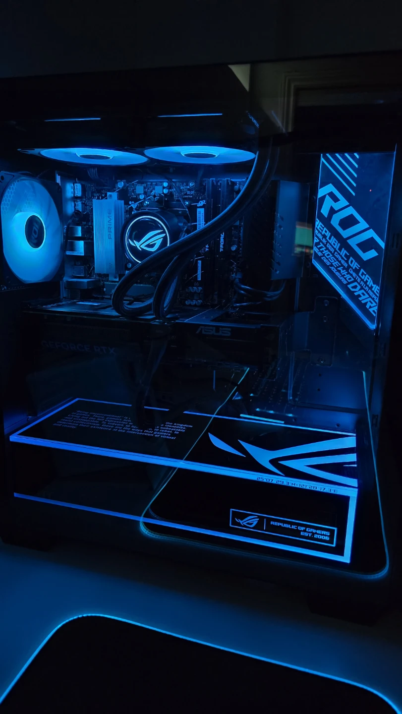 ROG PC - Ryzen 7 9800X3D, RTX 5070, 32GB RAM