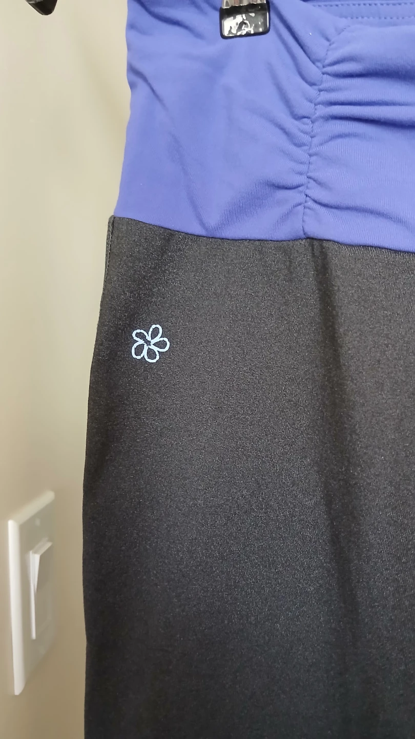 Tuff Athletics Capris - Size M - photo 2