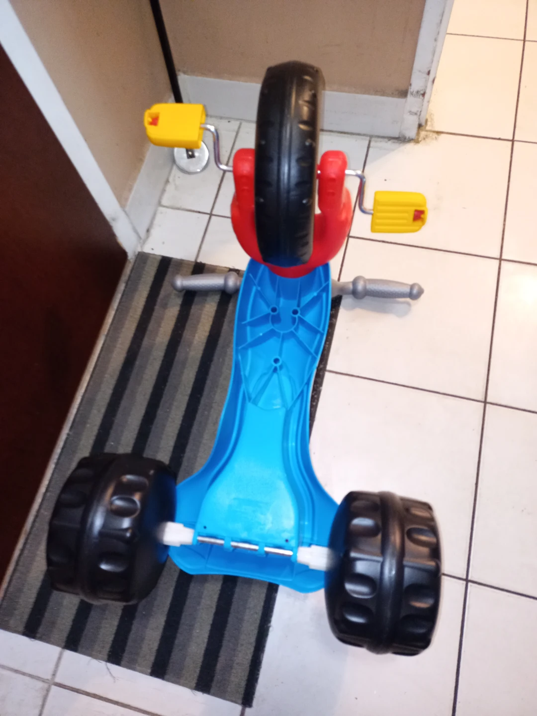 FISHER PRICE Tricycle - New! - photo 5