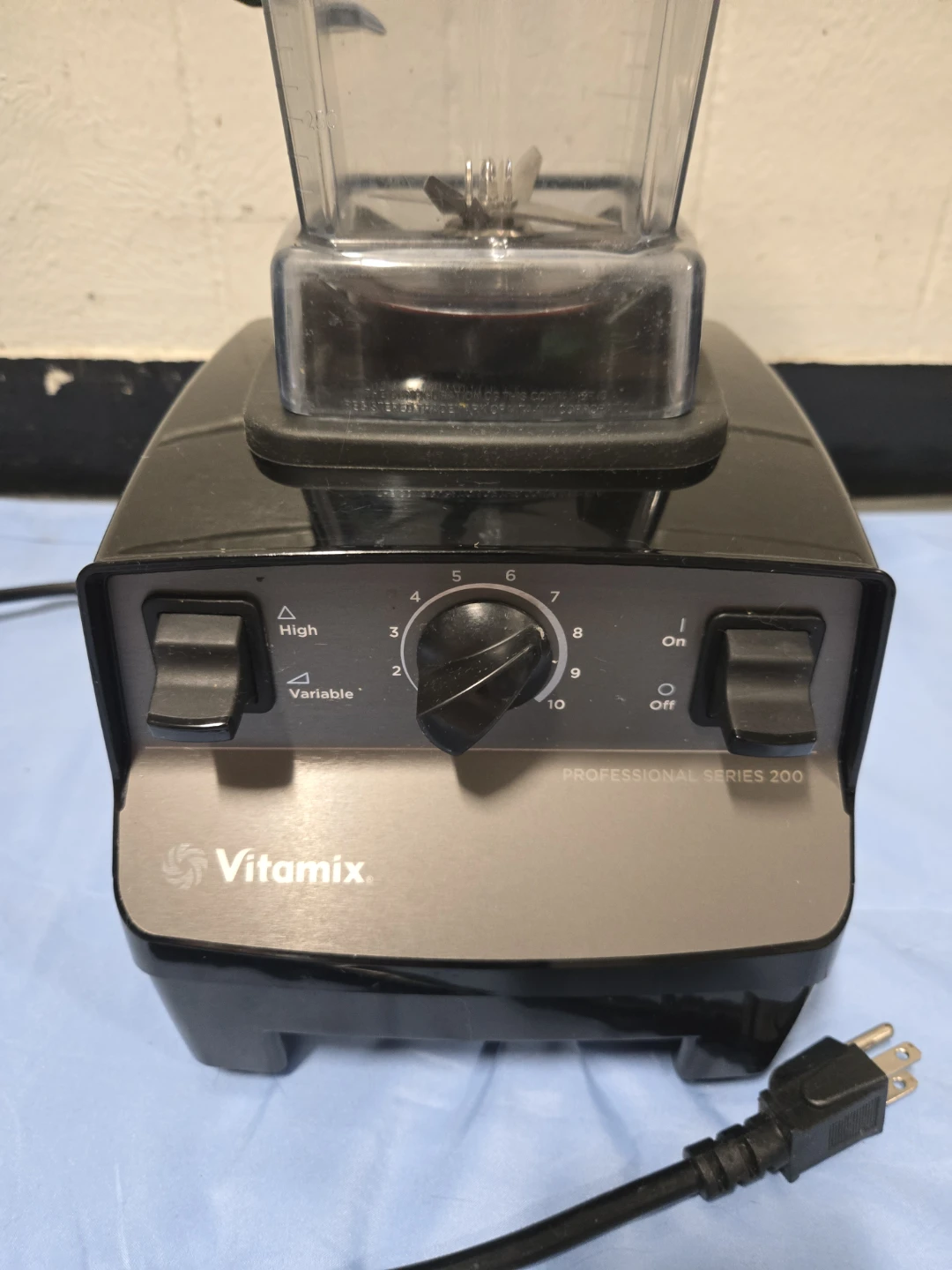 Vitamix Professional Series 200 Blender VM0103 Black - photo 3