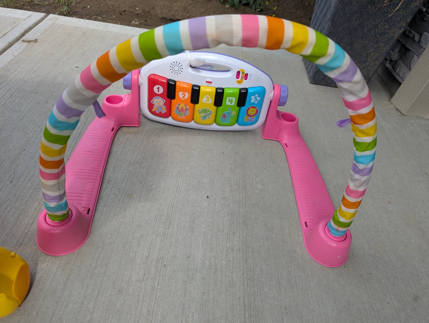 Fisher-Price Deluxe Kick & Play Piano Gym
