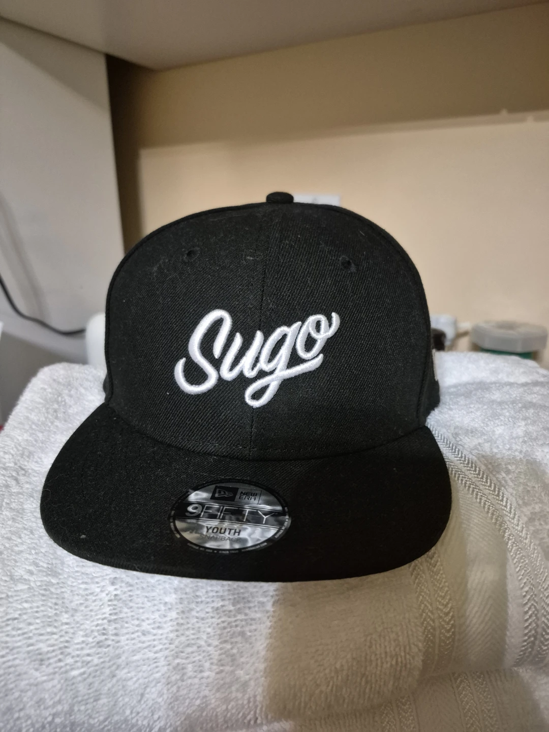 New Era Sugo Snapback Hat - Youth, black color