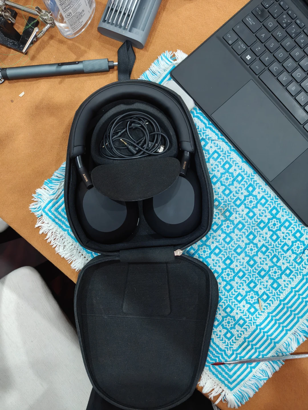 Sony 1000X Series Headphones - photo 5