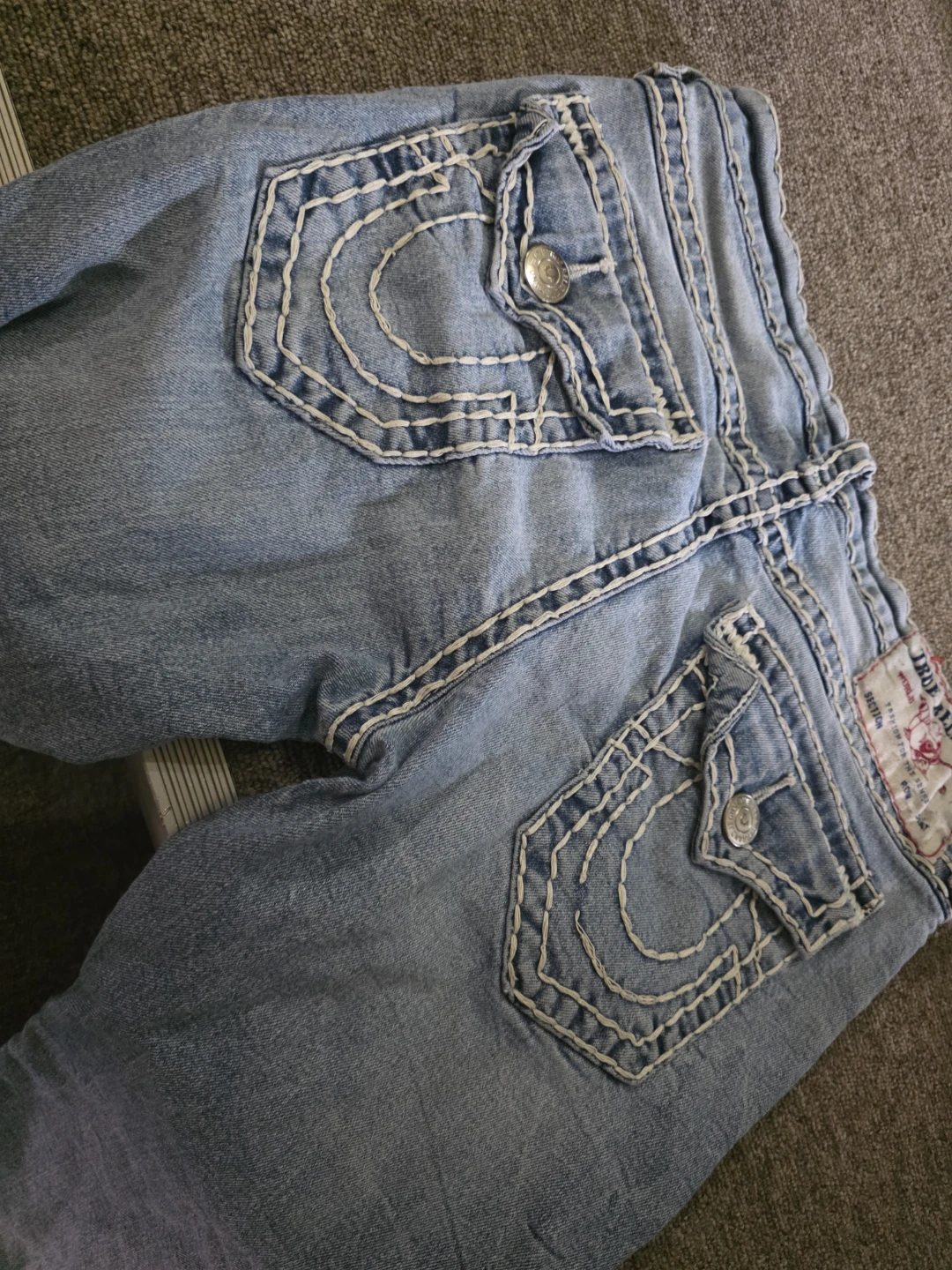 True Religion Geno Relaxed Slim Jeans Size 31 - photo 3