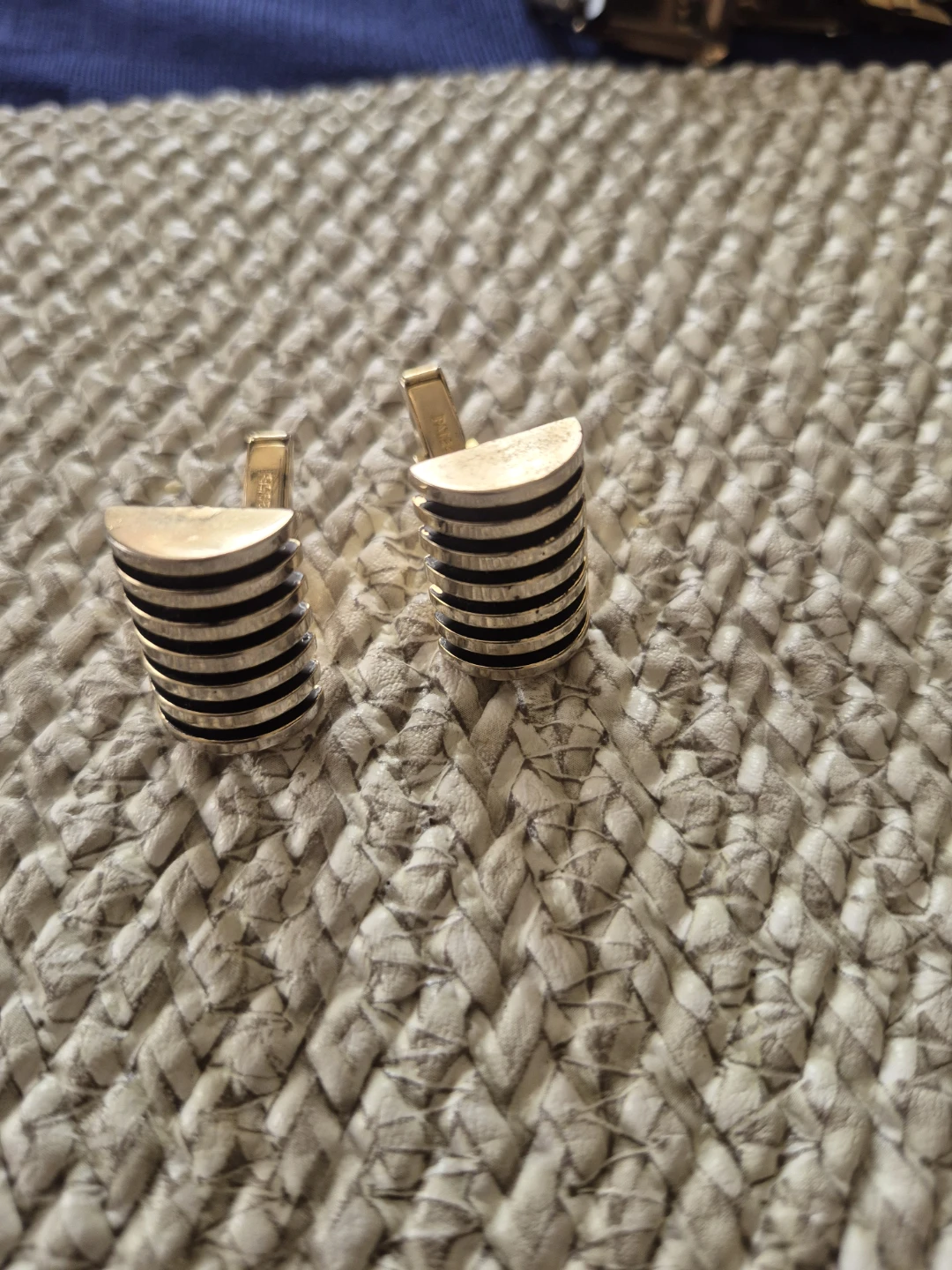 Vintage Gold and Black Striped Cufflinks - photo 3
