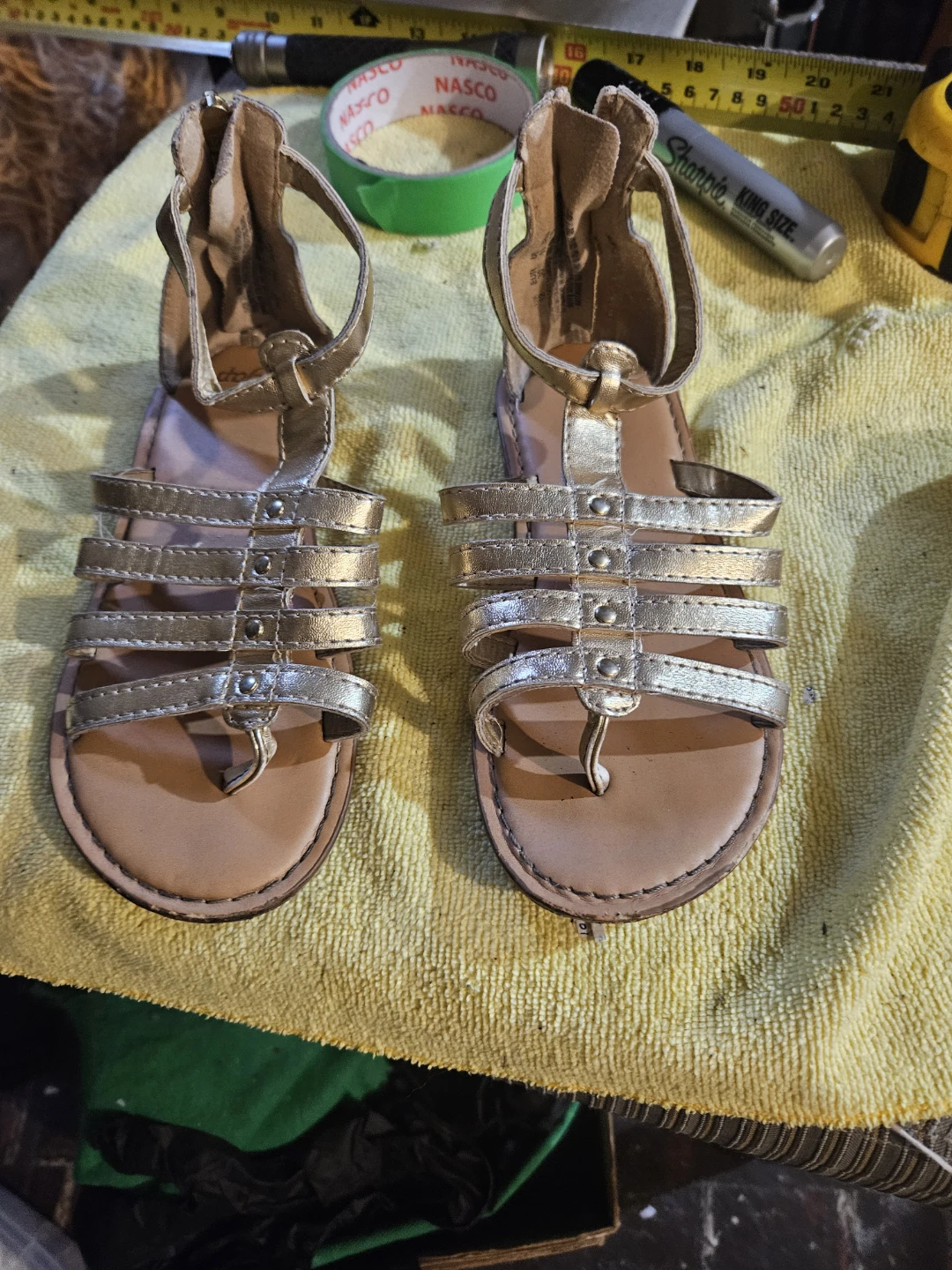 Gap Gold Gladiator Sandals Toddler Size 10 - photo 2