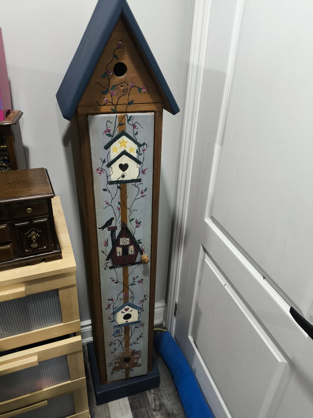 Tall Wooden Storage Cabinet with Decorative Birdhouse Design - photo 3