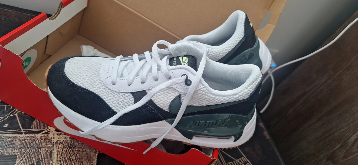 Nike Air Max Sneakers - photo 3