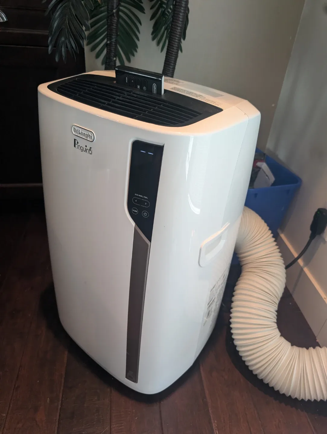 DeLonghi pinguino portable air conditioner