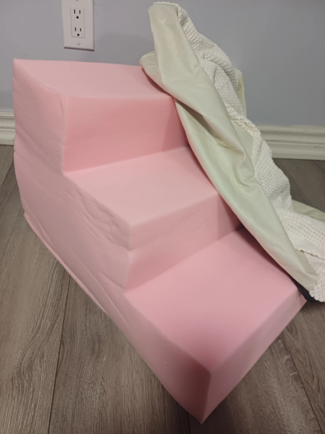Nepfaivy 3-Step Pet Stairs- Brand New - photo 4
