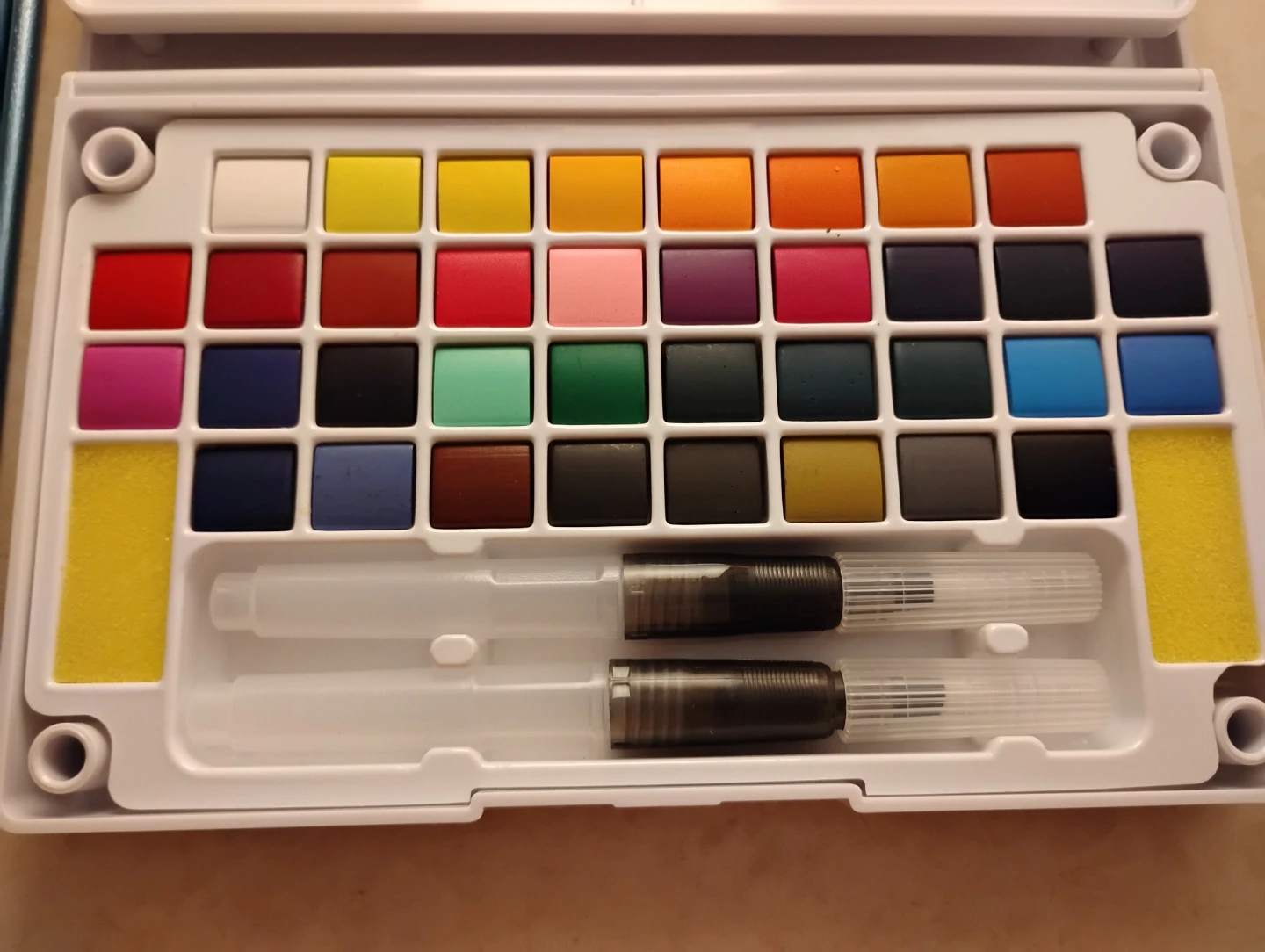 Brand New Solid Water Color Set & Professional Brushes