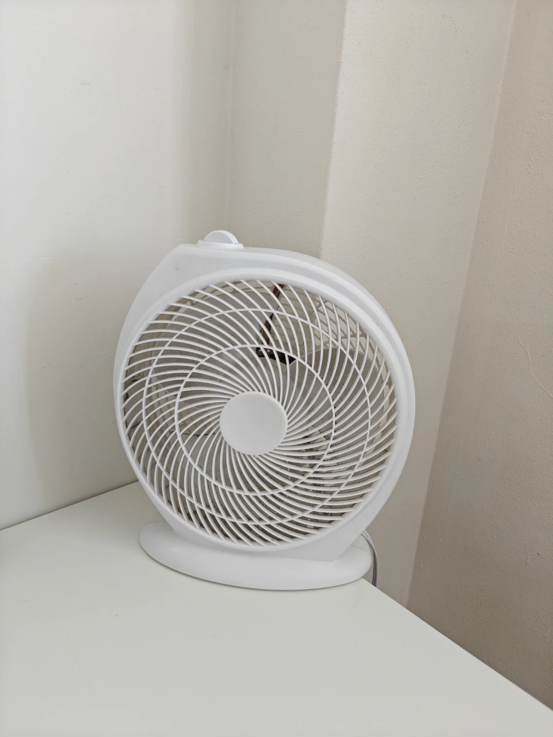 White Portable Electric Fan - photo 2