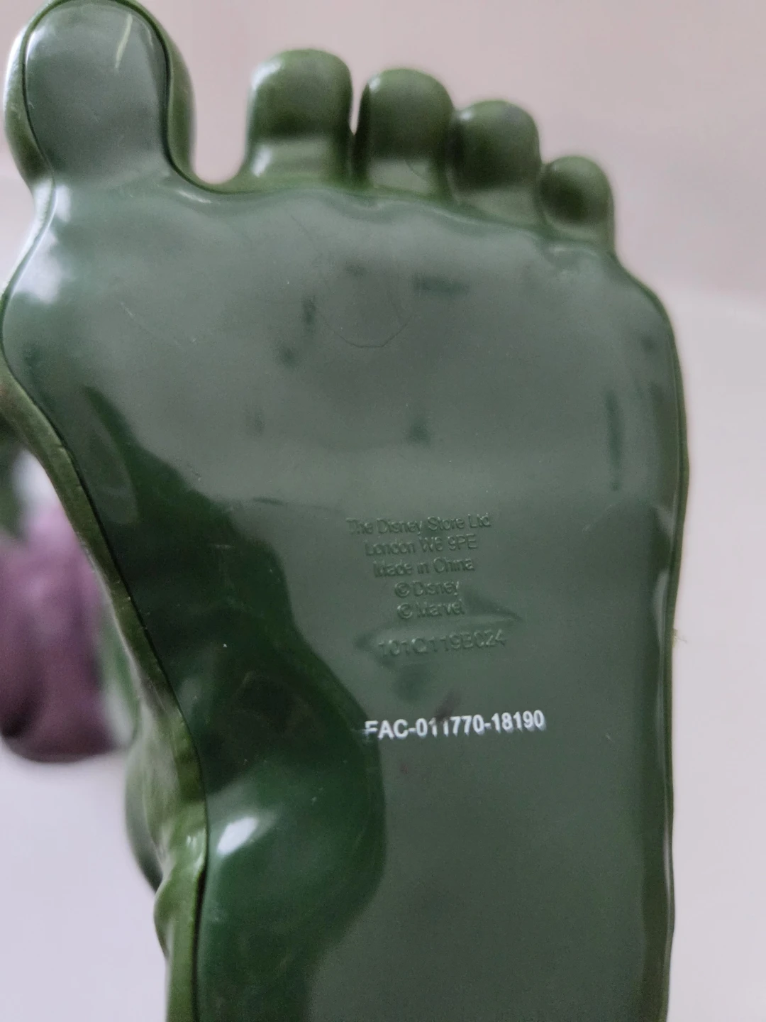 Disney Store Marvel Hulk Action Figure - photo 3