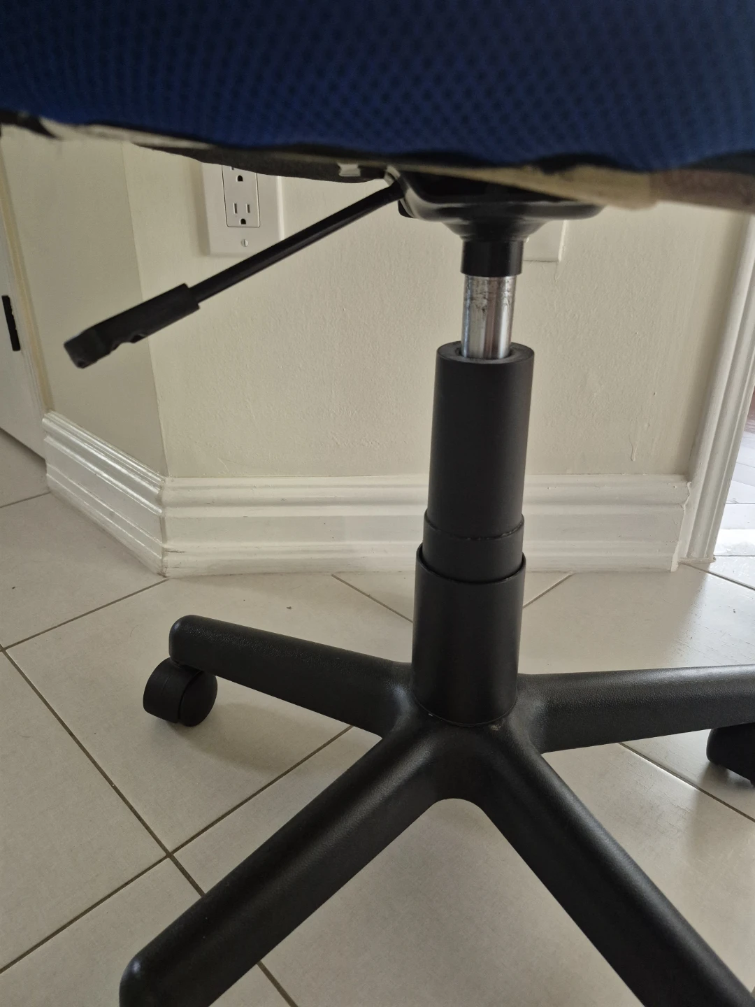 Nice nlue mesh office chair - photo 5