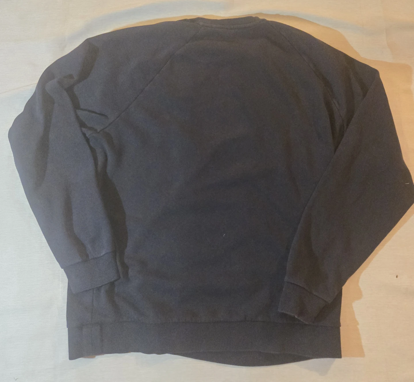 Under Armour Men's Black Fleece Crew Neck Sweatshirt.  X-LARGE. - photo 2