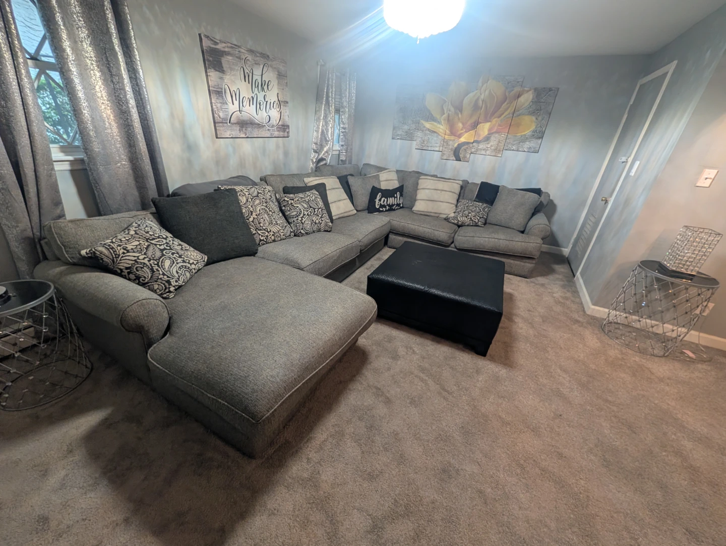 Large Gray Sectional Sofa with Chaise - photo 4