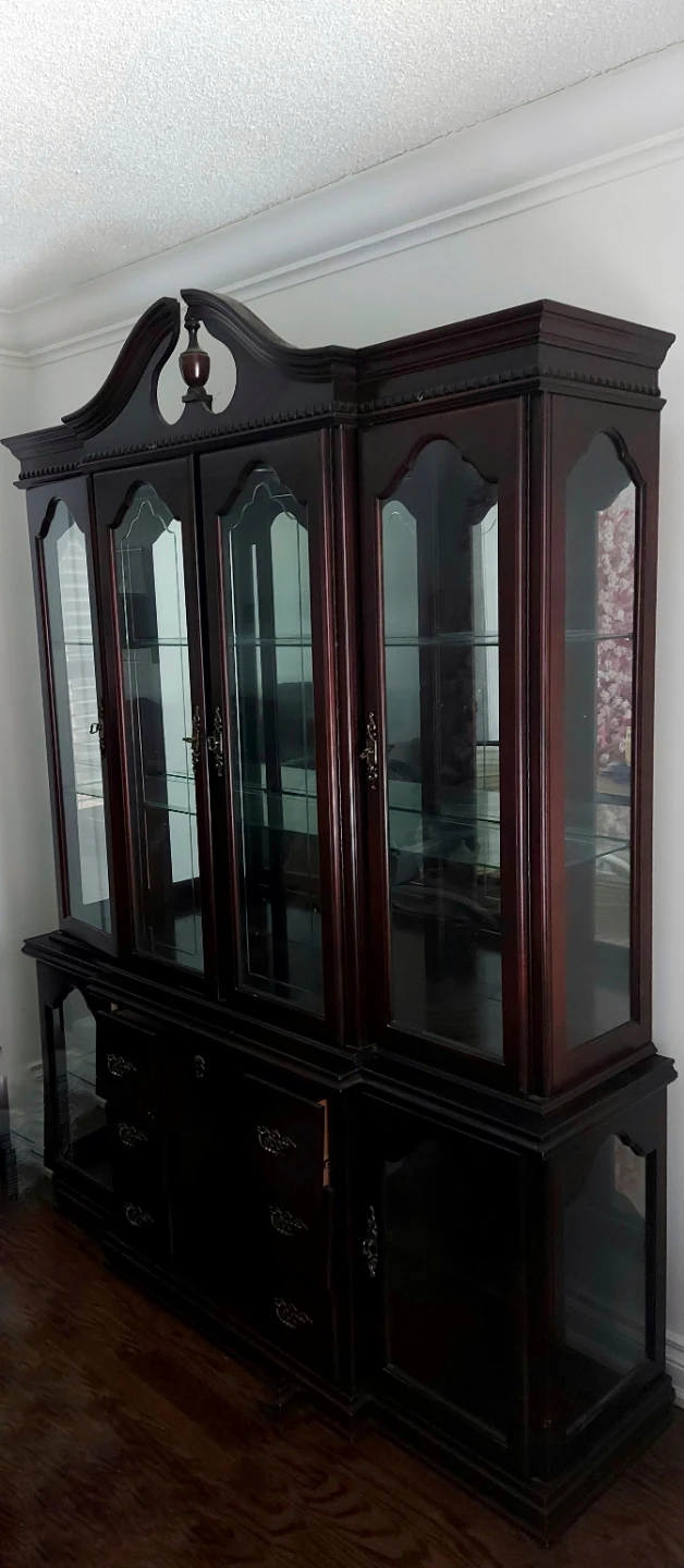 Mahogany China Cabinet with Glass Doors