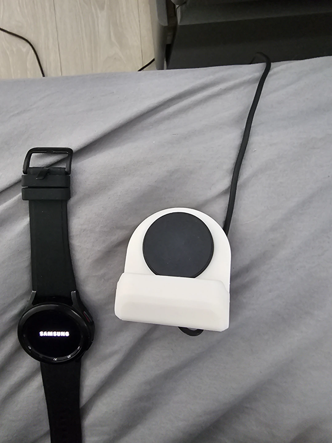 Samsung Galaxy Watch - photo 3