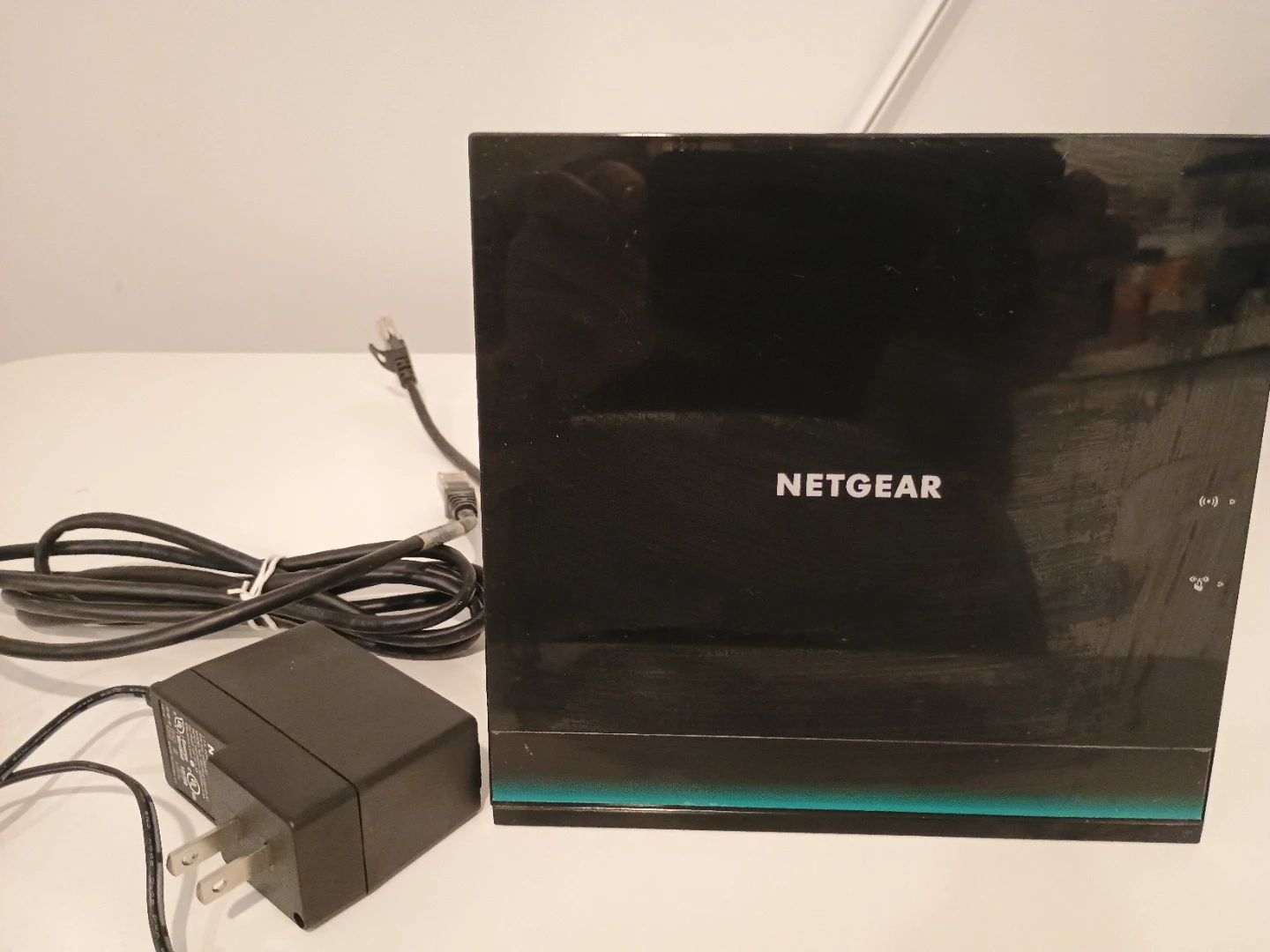 Netgear R6100 WiFi Router