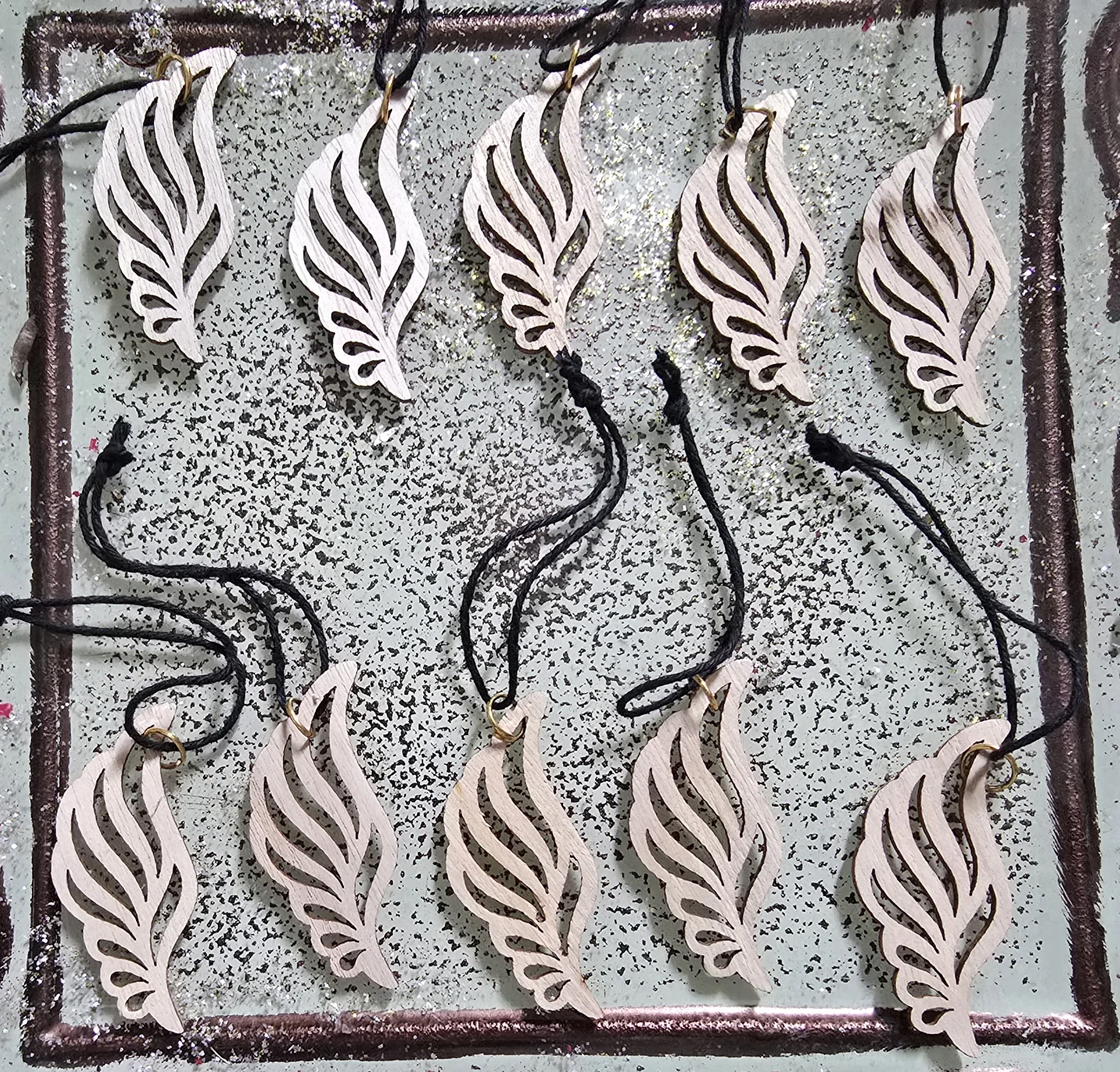 Set of 10 Wooden Angel Wing Ornaments - photo 2